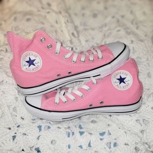 Converse Chuck Taylor Pink High Top size 9